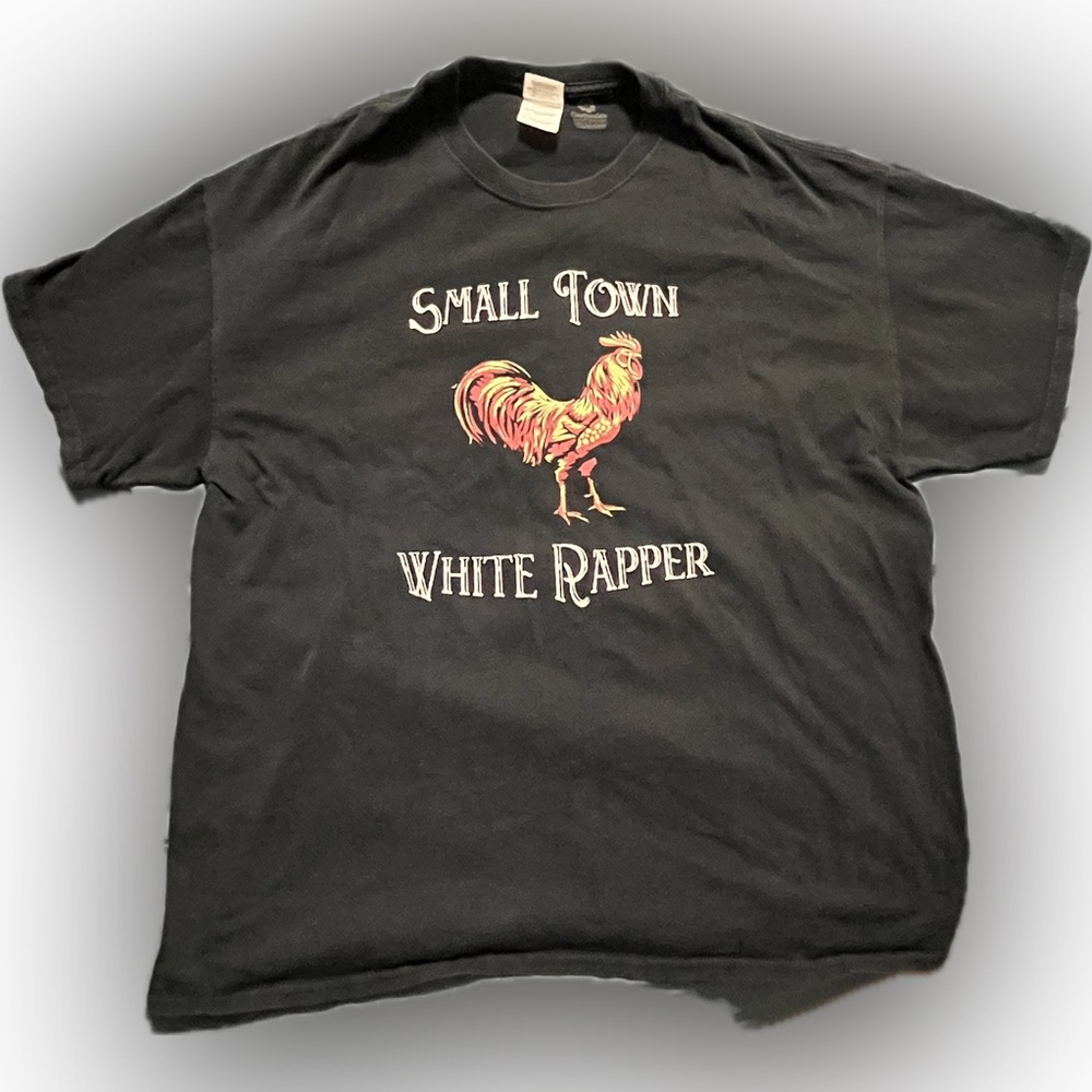 One-of-One Small Town White Rapper Rooster & Cow Graphic Tee - XL